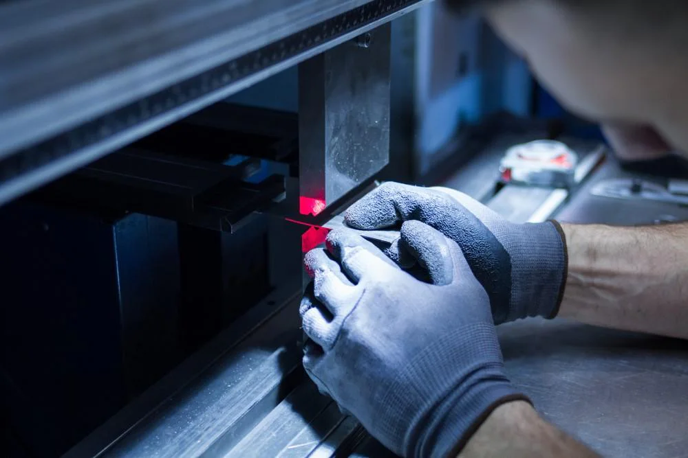 Canada LEK press brake tooling customer case