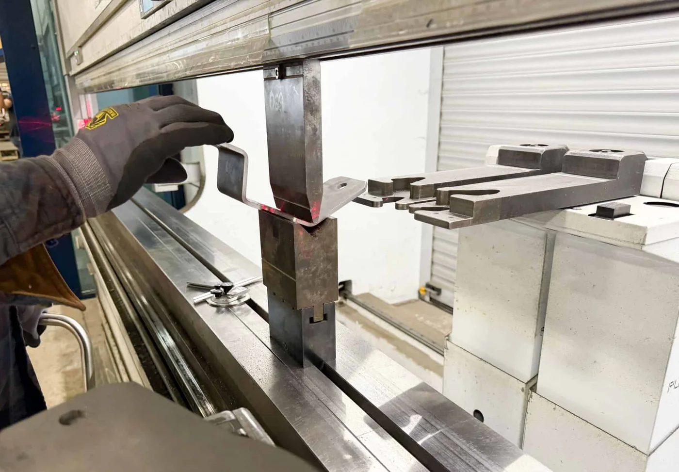 Russia LEK press brake tooling customer case