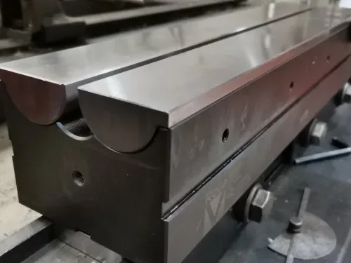 United Arab Emirates LEK press brake tooling customer case